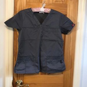 Dickies scrub top, medium grey
